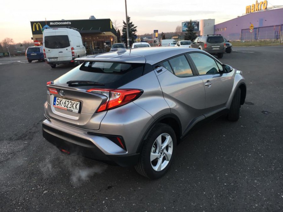 Toyota CHR Wypożyczalnia Samochodów OdkryjAuto